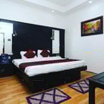 Le Leisure Otel Allāhābād Junction Dış mekan fotoğraf